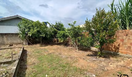 Terreno a venda com 353m²