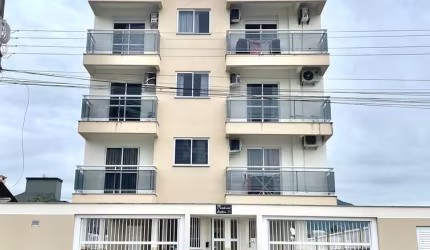 Apartamento semi-mobiliado em Santo Amaro da Imperatriz, 2 dormitórios, 1 banheiro, 1 vaga,