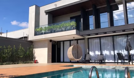 Vendo - Residência Alto padrão com Piscina - Semi-Mobiliada - Jardim Munique - Maringá-PR.
