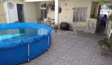 Casa com 2 quartos à venda na Rua Alfredo Bastos, Realengo, Rio de Janeiro, 80 m2 por R$ 270.000