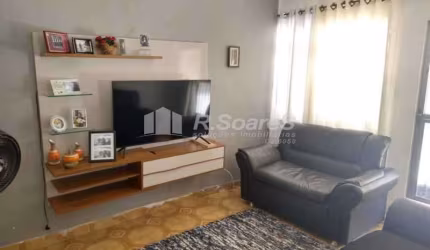 Casa com 2 quartos à venda na Rua Alfredo Bastos, Realengo, Rio de Janeiro, 80 m2 por R$ 270.000