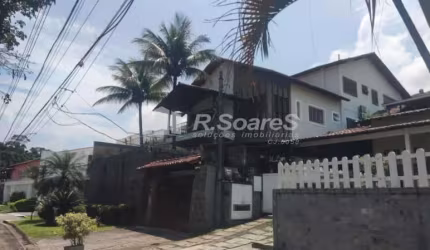 Casa em condomínio fechado com 6 quartos à venda na Rua Pau Marfim, Anil, Rio de Janeiro, 391 m2 por R$ 1.600.000
