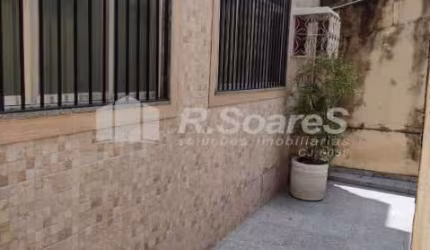Casa com 2 quartos à venda na Rua General Cláudio, Marechal Hermes, Rio de Janeiro, 70 m2 por R$ 175.000