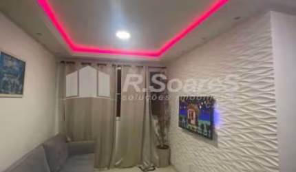 Apartamento com 2 quartos à venda na Rua Piraquara, Realengo, Rio de Janeiro, 52 m2 por R$ 230.000