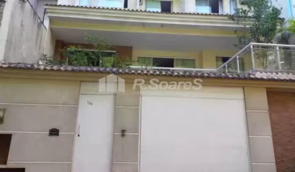 Casa em condomínio fechado com 4 quartos à venda na Rua Moacir dos Santos Lima, Vila Valqueire, Rio de Janeiro, 230 m2 por R$ 1.093.000