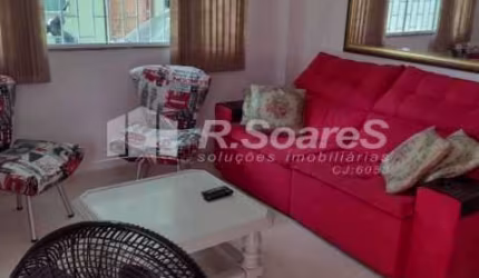 Casa em condomínio fechado com 3 quartos à venda na Rua Mário Barbedo, Vila Valqueire, Rio de Janeiro, 134 m2 por R$ 425.000