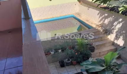 Casa com 5 quartos à venda na Rua Marechal Barbedo, Realengo, Rio de Janeiro, 300 m2 por R$ 450.000