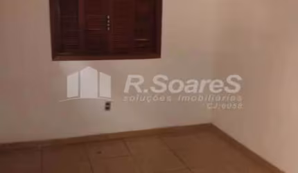 Casa com 1 quarto à venda na Estrada Henrique de Melo, Bento Ribeiro, Rio de Janeiro, 30 m2 por R$ 155.000