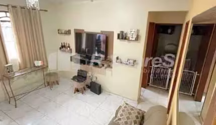 Casa em condomínio fechado com 2 quartos à venda na Rua Divisória, Bento Ribeiro, Rio de Janeiro, 70 m2 por R$ 245.000