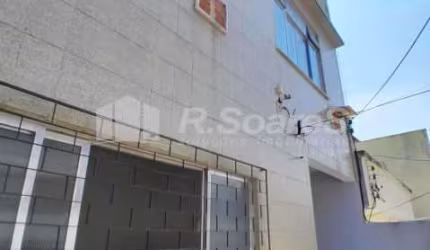 Casa em condomínio fechado com 3 quartos à venda na Rua Namur, Vila Valqueire, Rio de Janeiro, 130 m2 por R$ 500.000