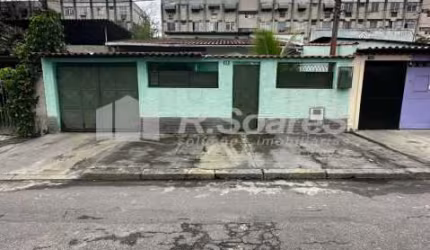 Casa com 4 quartos à venda na Rua Guaranisinga, Padre Miguel, Rio de Janeiro, 250 m2 por R$ 450.000
