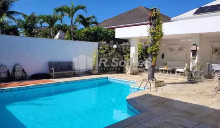 Casa em condomínio fechado com 4 quartos à venda na Rua Zeno Zani, Barra da Tijuca, Rio de Janeiro, 504 m2 por R$ 4.300.000