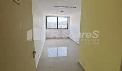 Loft à venda na Estrada do Tindiba, Pechincha, Rio de Janeiro, 22 m2 por R$ 69.000