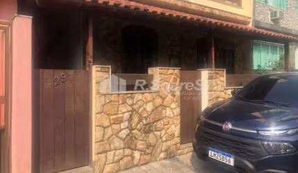 Casa em condomínio fechado com 3 quartos à venda na Rua Pedro Teles, Praça Seca, Rio de Janeiro, 96 m2 por R$ 300.000
