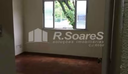Apartamento com 2 quartos à venda na Estrada Intendente Magalhães, Madureira, Rio de Janeiro, 52 m2 por R$ 185.000