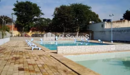 Apartamento com 2 quartos à venda na Rua Piraquara, Realengo, Rio de Janeiro, 55 m2 por R$ 230.000