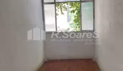 Apartamento com 3 quartos à venda na Rua Emília Sampaio, Vila Isabel, Rio de Janeiro, 75 m2 por R$ 290.000