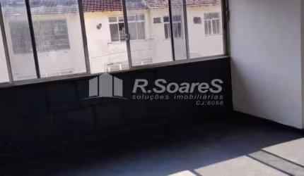 Apartamento com 3 quartos à venda na Rua Coronel Laurênio Lago, Marechal Hermes, Rio de Janeiro, 70 m2 por R$ 250.000