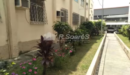 Apartamento com 2 quartos à venda na Rua Matricaria, Guadalupe, Rio de Janeiro, 50 m2 por R$ 138.000