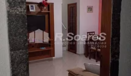 Casa em condomínio fechado com 3 quartos à venda na Rua das Azaléas, Vila Valqueire, Rio de Janeiro, 100 m2 por R$ 700.000