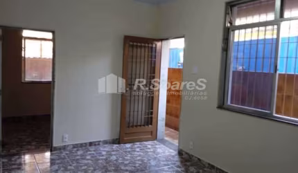 Casa com 3 quartos à venda na Rua Metalúrgico Jorge Alves da Silva, Magalhães Bastos, Rio de Janeiro, 100 m2 por R$ 310.000