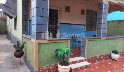 Casa com 3 quartos à venda na Avenida Engenheiro Pires Rebelo, Bangu, Rio de Janeiro, 106 m2 por R$ 205.000