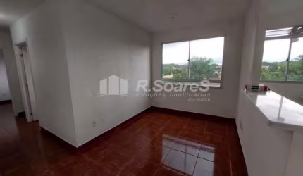 Apartamento com 2 quartos à venda na Rua Curitiba, Realengo, Rio de Janeiro, 44 m2 por R$ 125.000