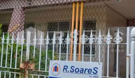 Casa com 3 quartos à venda na Rua Arcozelo, Vila Valqueire, Rio de Janeiro, 146 m2 por R$ 645.000
