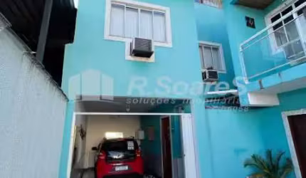 Casa em condomínio fechado com 3 quartos à venda na Rua Monclaro Mena Barreto, Vila Valqueire, Rio de Janeiro, 95 m2 por R$ 480.000