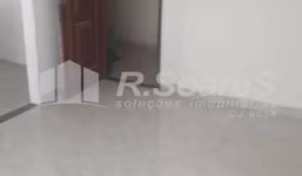 Apartamento com 2 quartos à venda na Rua Soares Caldeira, Madureira, Rio de Janeiro, 50 m2 por R$ 180.000