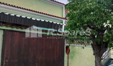 Casa com 2 quartos à venda na Rua Tabelião Luiz Guarana, Realengo, Rio de Janeiro, 81 m2 por R$ 350.000