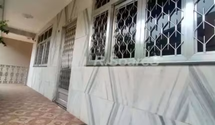 Casa com 3 quartos à venda na Rua Vitório Libonati, Vila Valqueire, Rio de Janeiro por R$ 870.000