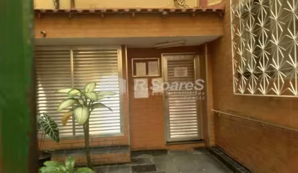 Apartamento com 2 quartos à venda na Rua Nova Cruz, Guadalupe, Rio de Janeiro, 46 m2 por R$ 120.000