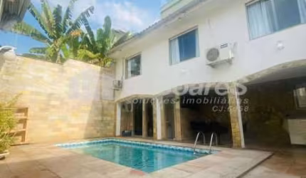 Casa com 4 quartos à venda na Rua Nova Sardenha, Vila Valqueire, Rio de Janeiro, 130 m2 por R$ 1.400.000