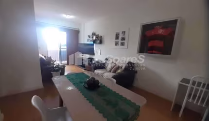 Apartamento com 2 quartos à venda na Rua Namur, Vila Valqueire, Rio de Janeiro, 90 m2 por R$ 290.000