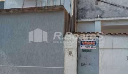 Casa com 3 quartos à venda na Rua Sebastião B. Farinelle, Jardim Sulacap, Rio de Janeiro, 80 m2 por R$ 140.000