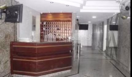 Sala comercial com 1 sala à venda na Rua Haddock Lobo, Estácio, Rio de Janeiro, 32 m2 por R$ 99.900