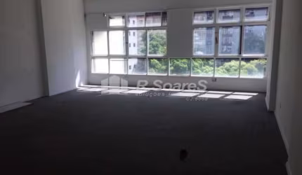Sala comercial com 1 sala à venda na Praça Demétrio Ribeiro, Copacabana, Rio de Janeiro, 25 m2 por R$ 500.000