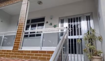 Casa com 2 quartos à venda na Rua Alfredo Bastos, Realengo, Rio de Janeiro, 120 m2 por R$ 190.000
