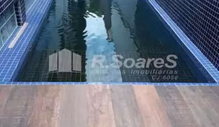 Casa com 3 quartos à venda na Rua Namur, Vila Valqueire, Rio de Janeiro, 484 m2 por R$ 900.000