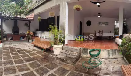 Casa com 3 quartos à venda na Estrada do Bananal, Freguesia (Jacarepaguá), Rio de Janeiro, 280 m2 por R$ 680.000