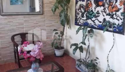 Apartamento com 3 quartos à venda na Rua dos Jasmins, Vila Valqueire, Rio de Janeiro, 60 m2 por R$ 460.000