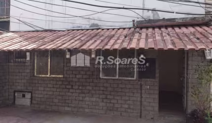 Casa com 3 quartos à venda na Rua Capitão Rubens, Marechal Hermes, Rio de Janeiro, 70 m2 por R$ 200.000