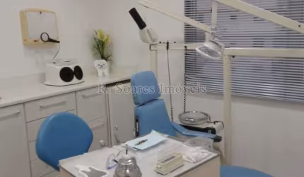 Sala comercial com 2 salas à venda na Rua das Rosas, Vila Valqueire, Rio de Janeiro, 34 m2 por R$ 260.000
