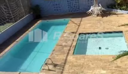 Apartamento com 2 quartos à venda na Rua Florianópolis, Praça Seca, Rio de Janeiro, 70 m2 por R$ 220.000