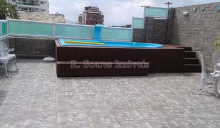 Casa com 3 quartos à venda na Rua das Azaléas, Vila Valqueire, Rio de Janeiro, 225 m2 por R$ 840.000