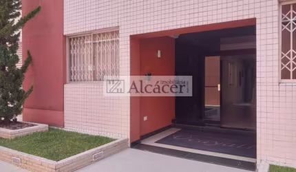 APARTAMENTO COM EXCELENTE LOCALIZAÇÃO