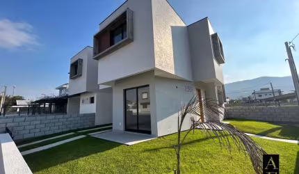 Sobrado com 3 dormitórios