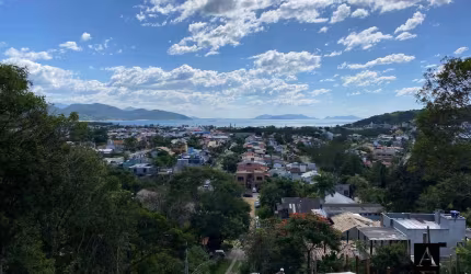 Terreno à venda no bairro Centro - Garopaba/SC