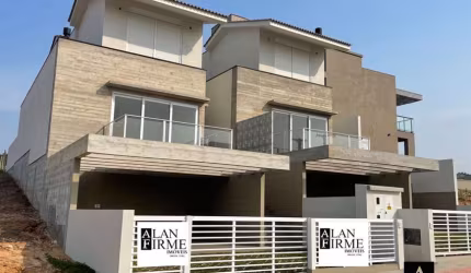 Belíssima casa, bairro nobre em Garopaba